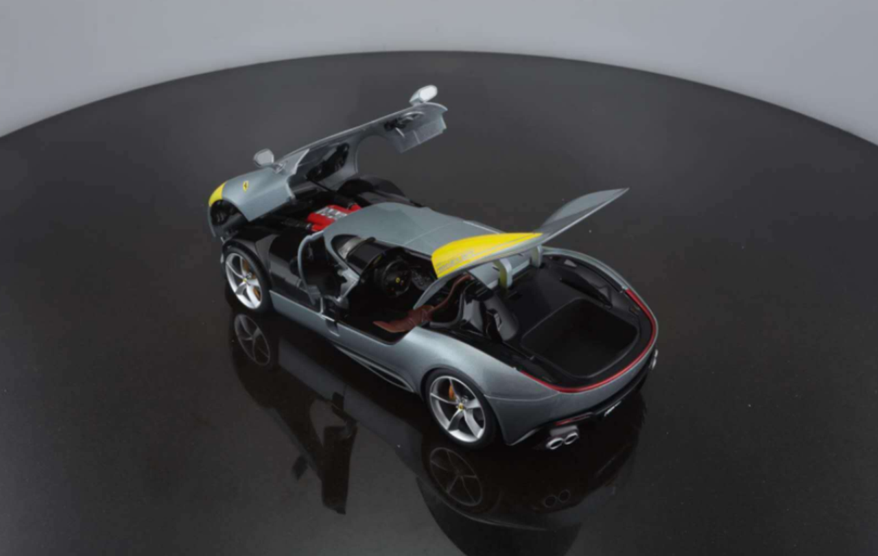  1/18 bburago FERRARI MONZA SP1 18-16013 Silver