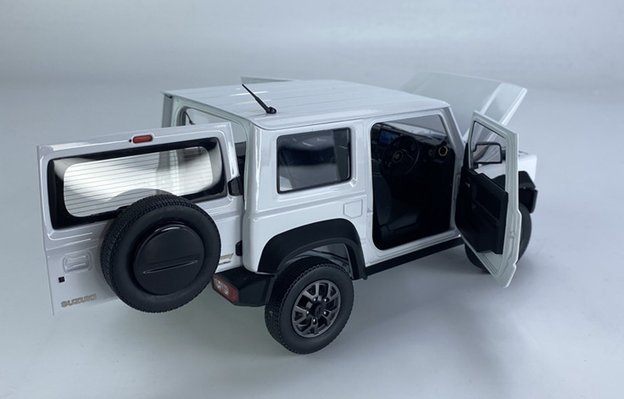  1/18 BM Creations Suzuki Jimny (JB74) White RHD 