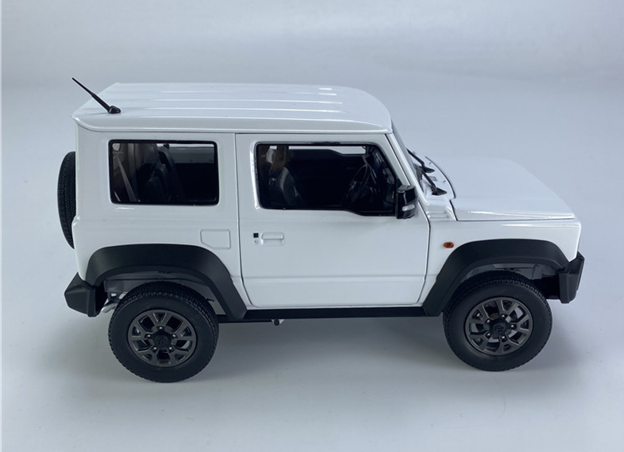  1/18 BM Creations Suzuki Jimny (JB74) White RHD 