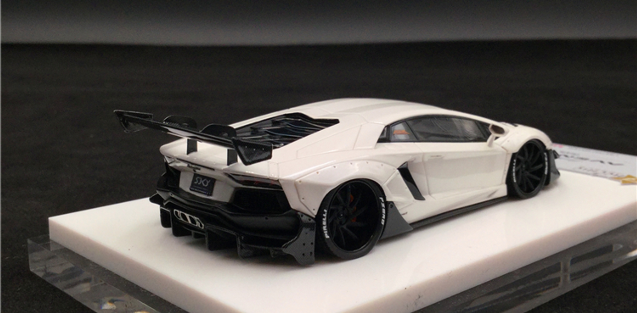 即購入Fuelme× LibertyWalk AVENTADOR リバティー ミニカー ミニカー