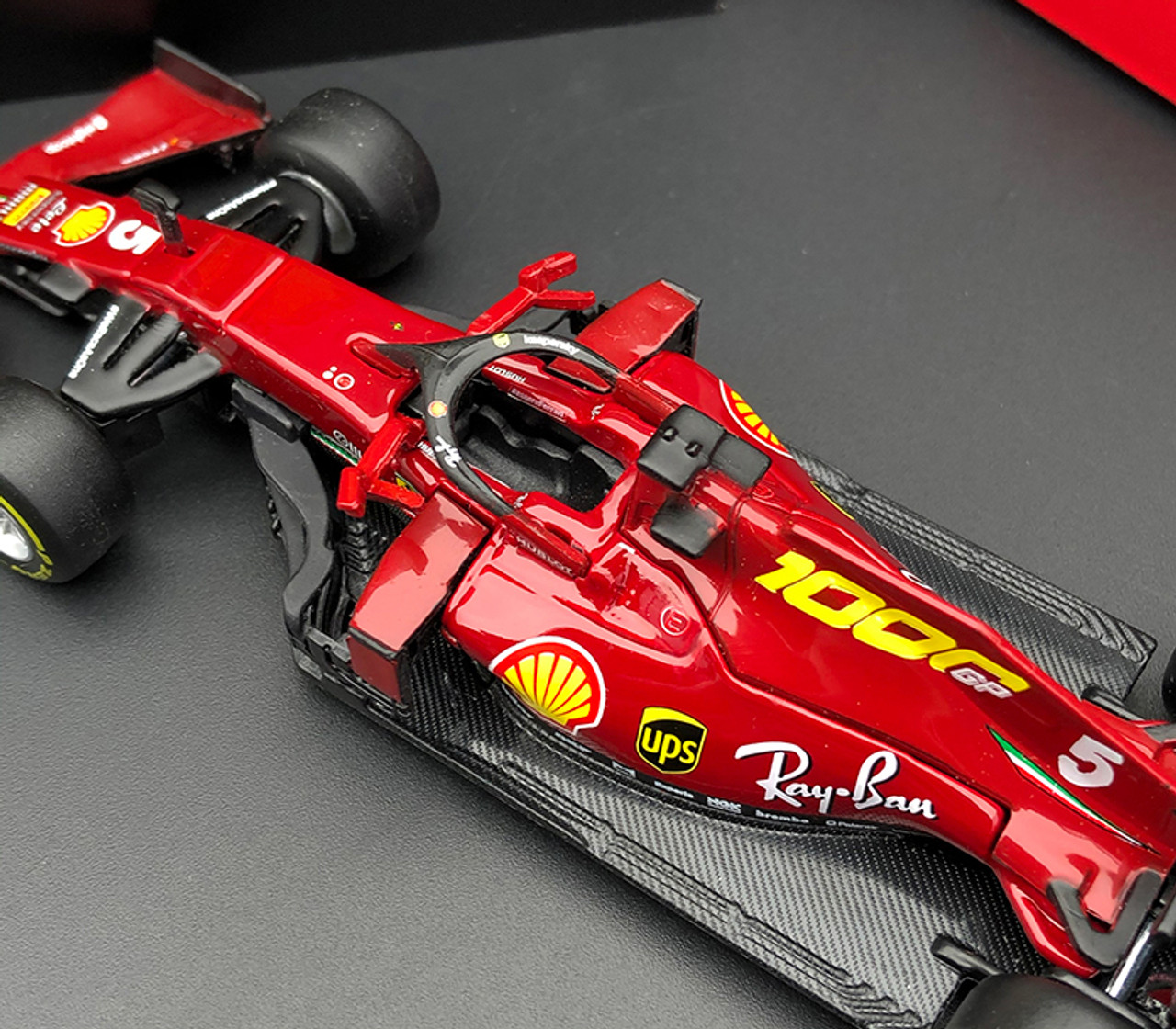 Bburago 1:43 Ferrari F1 Formula 1 SF70H #5 Sebastian Vettel Diecast Car 