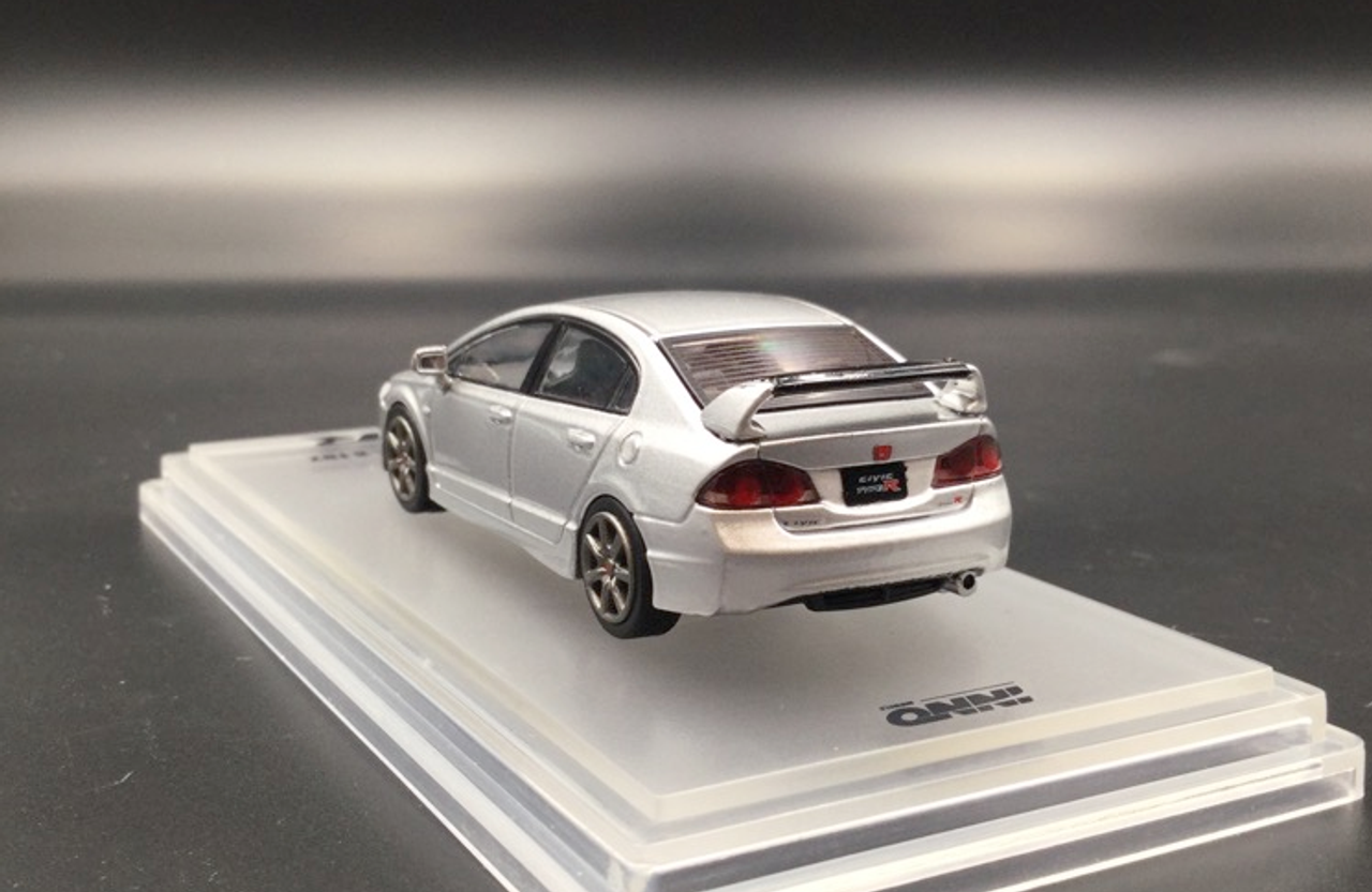 1/64 INNO MODEL Honda Civic FD2 2007 Silver  Paste with water Attached wheels