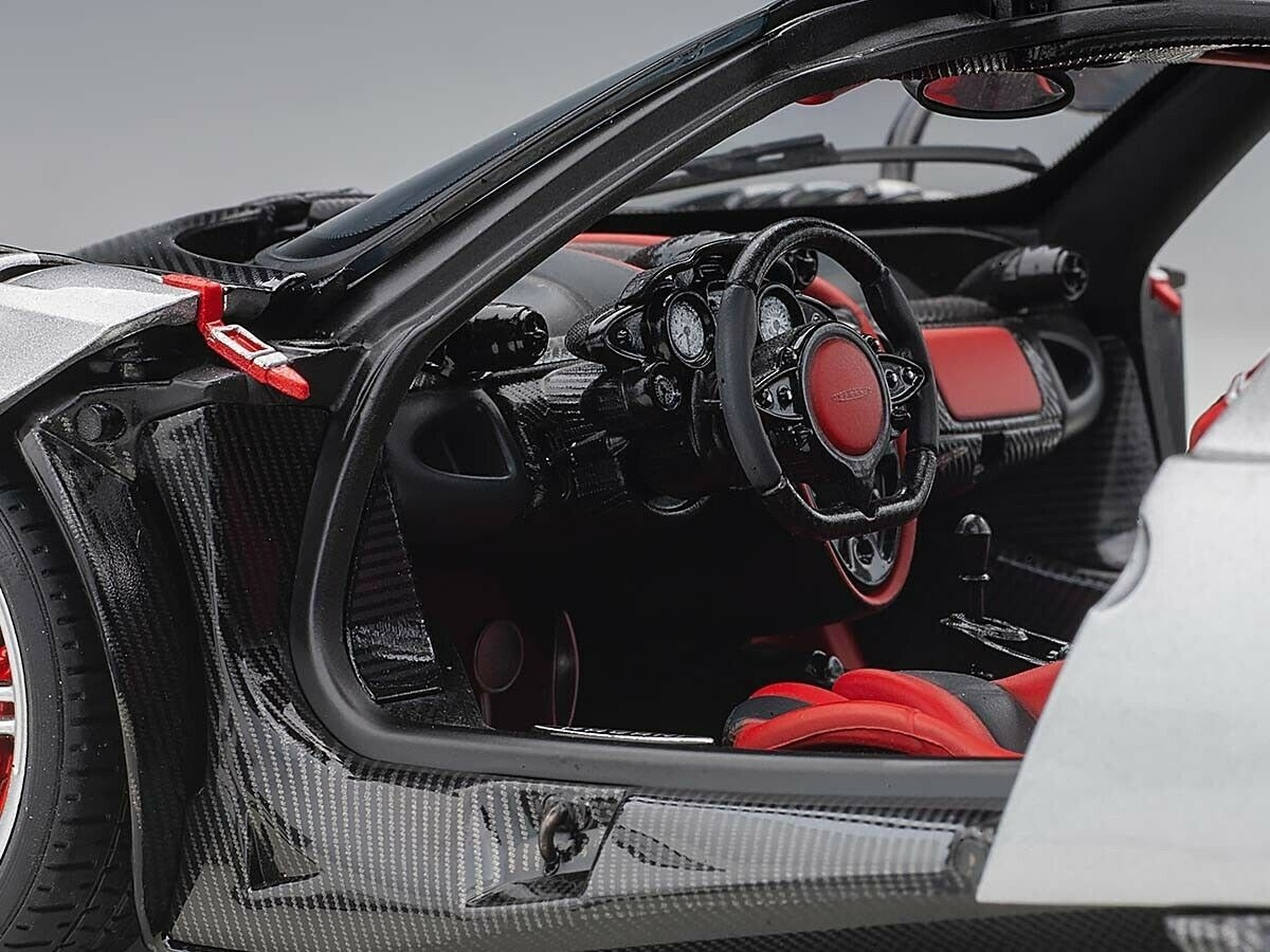 1/18 AUTOart Pagani Huayra BC in Grigio Mercur Silver Carbon Car