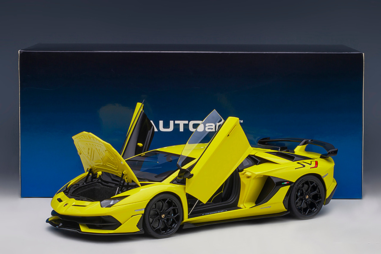 1/18 AUTOart Lamborghini Aventador SVJ (Giallo Tenerife Pearl