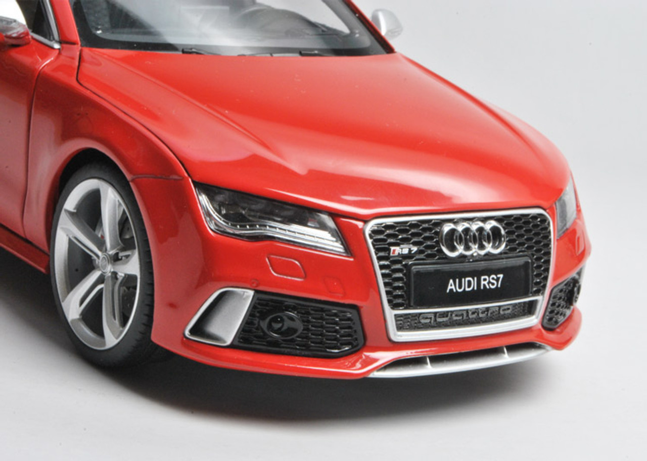 1/18 MINICRAFT Audi RS7 Sportback (Misano Red) Limited 300