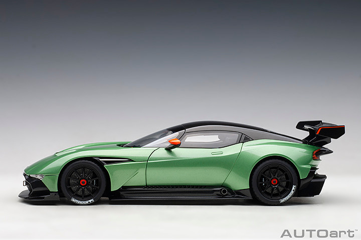 1/18 AUTOart Aston Martin Vulcan (Apple Tree Green Metallic) Car
