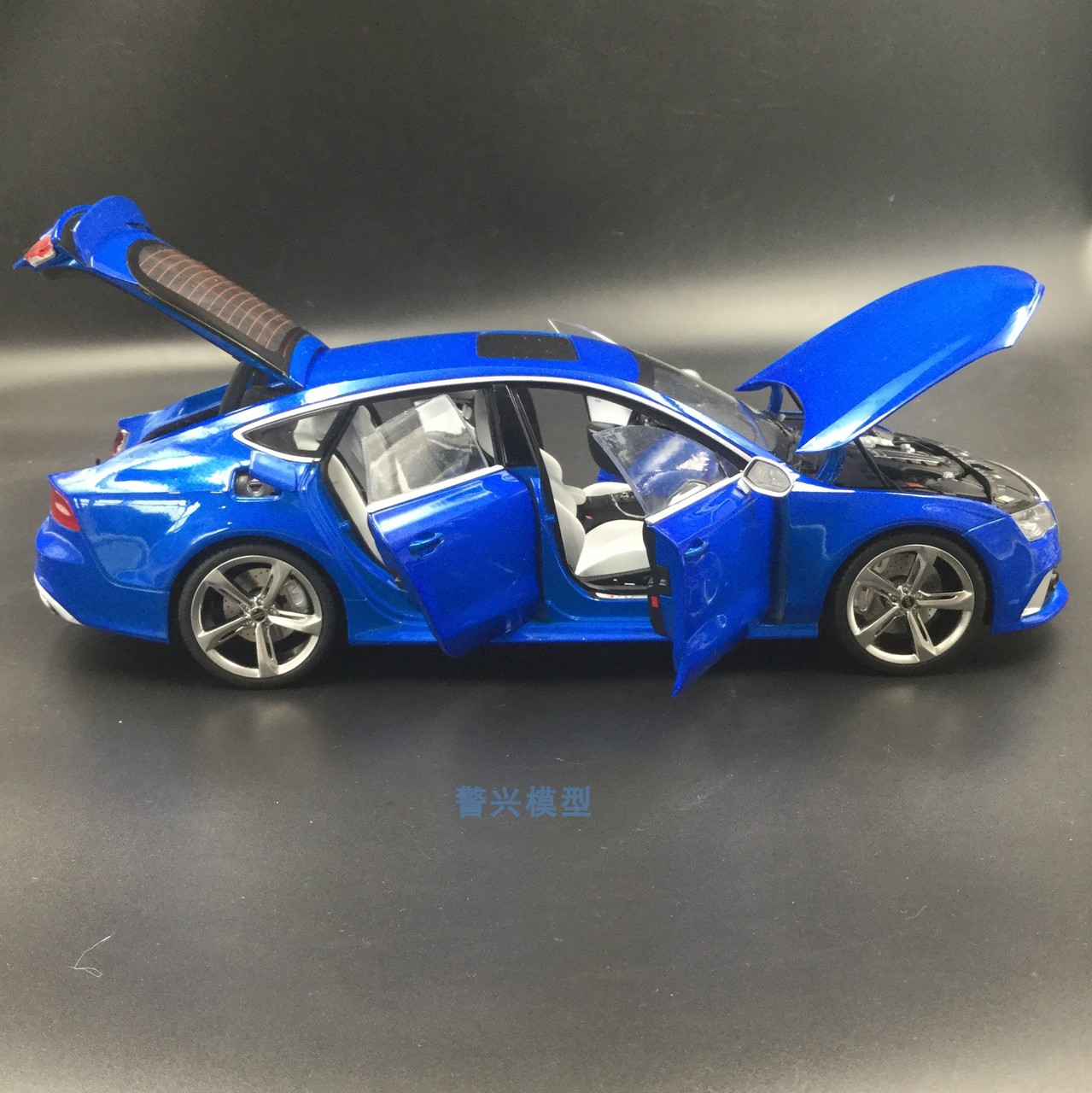 1/18 J's Models Audi RS7 Sportback (Blue)