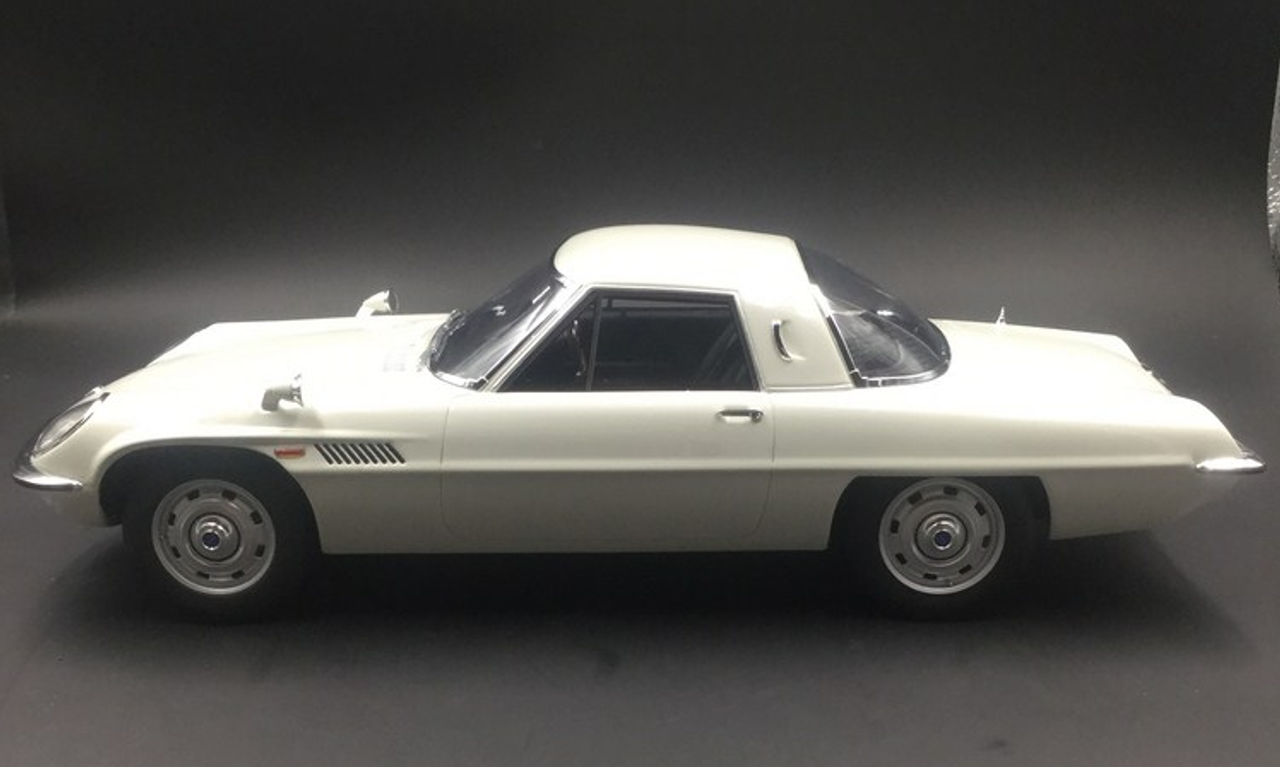  1/12 Kyosho Mazda Cosmo Sports White