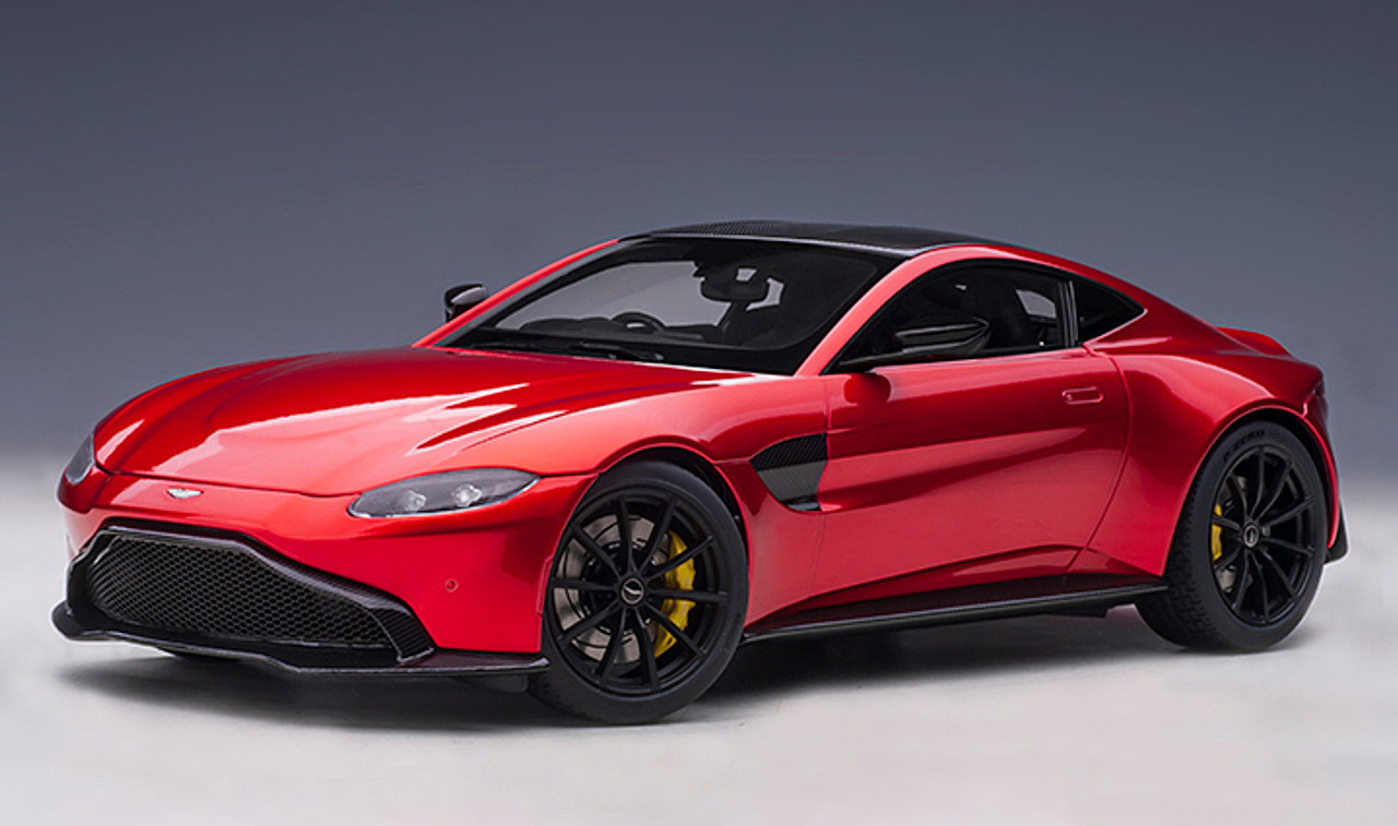 1/18 AUTOart 2019 Aston Martin Vantage (Hyper Red with Carbon Fiber Roof)  Car Model