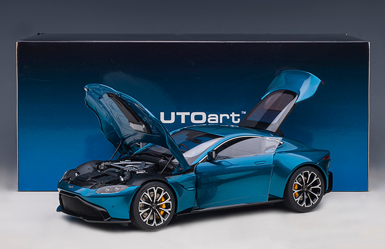 ミニカー 1/18 AUTOart ASTON MARTIN Vantage 1/18 AUTOart ASTON MARTIN VANTAGE V12 GT3 2013 (GREEN)(2