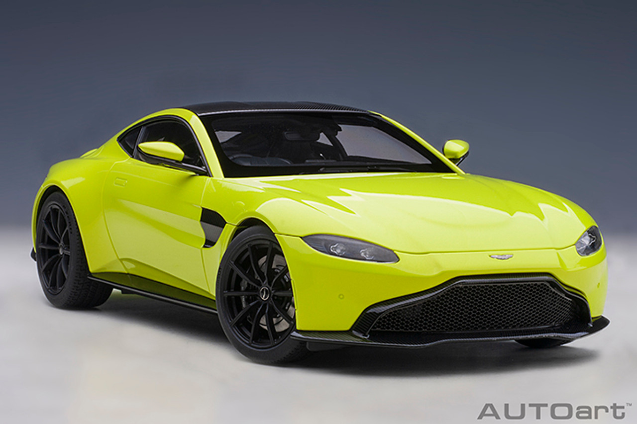 1/18 AUTOart 2019 Aston Martin Vantage (Lime Essence Green with Carbon Fiber Roof) Car Model