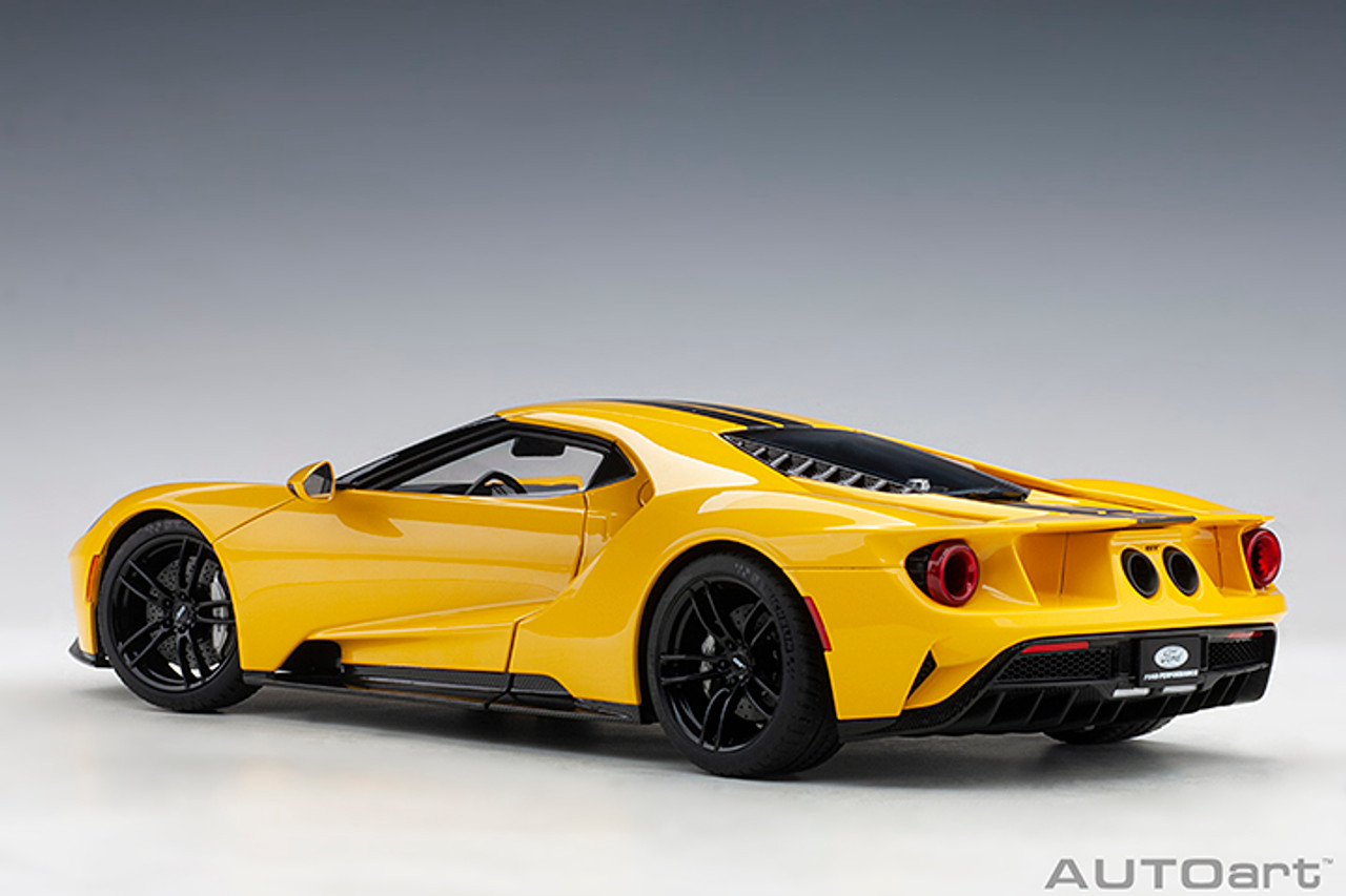 1/18 AUTOart 2017 Ford GT (Triple Yellow with Black Stripes