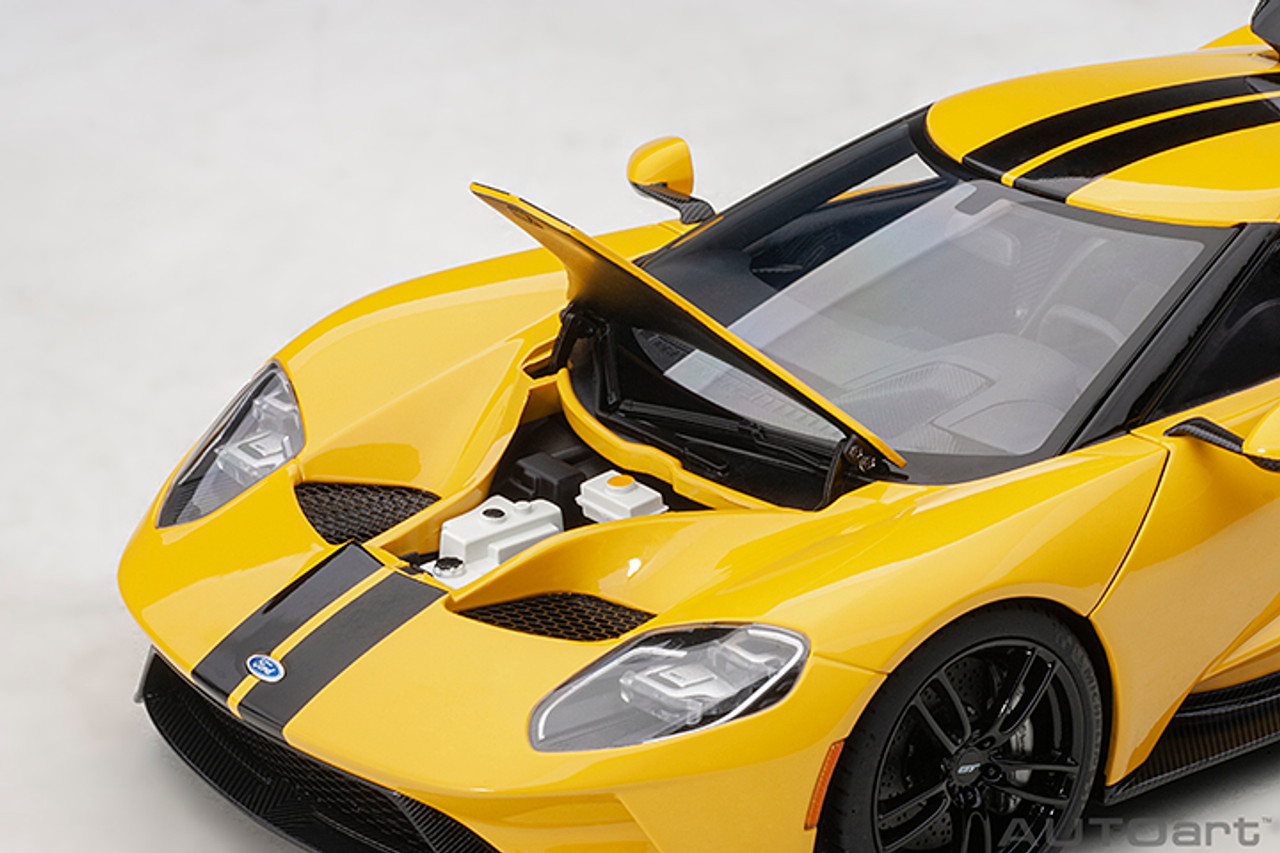 AUTOart Ford GT 1/18 ブラック/オレンジダイキャスト￼ AUTOart 1/18 フォード GT 2017 （ブラック／オレンジ