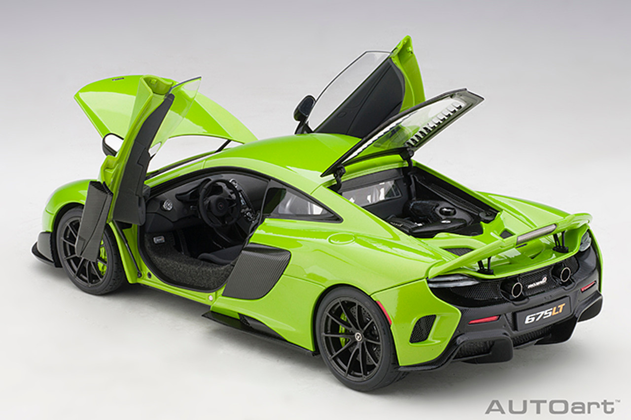 オートアート 1/18 McLaren 675LT Amazon.com: Autoart Mclaren 675LT Mclaren Orange 1/18 Model