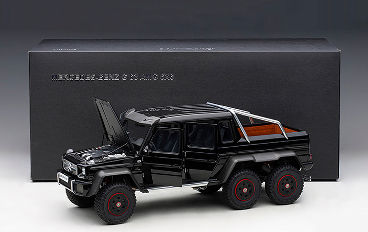 1/18 AUTOart Mercedes-Benz G63 AMG 6X6 (Gloss Black) Car Model