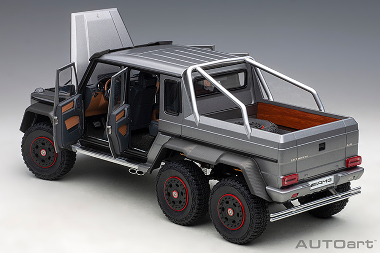 1/18 AUTOart Mercedes-Benz G63 AMG 6x6 (Designo Platinum Magno Silver Grey) Car Model