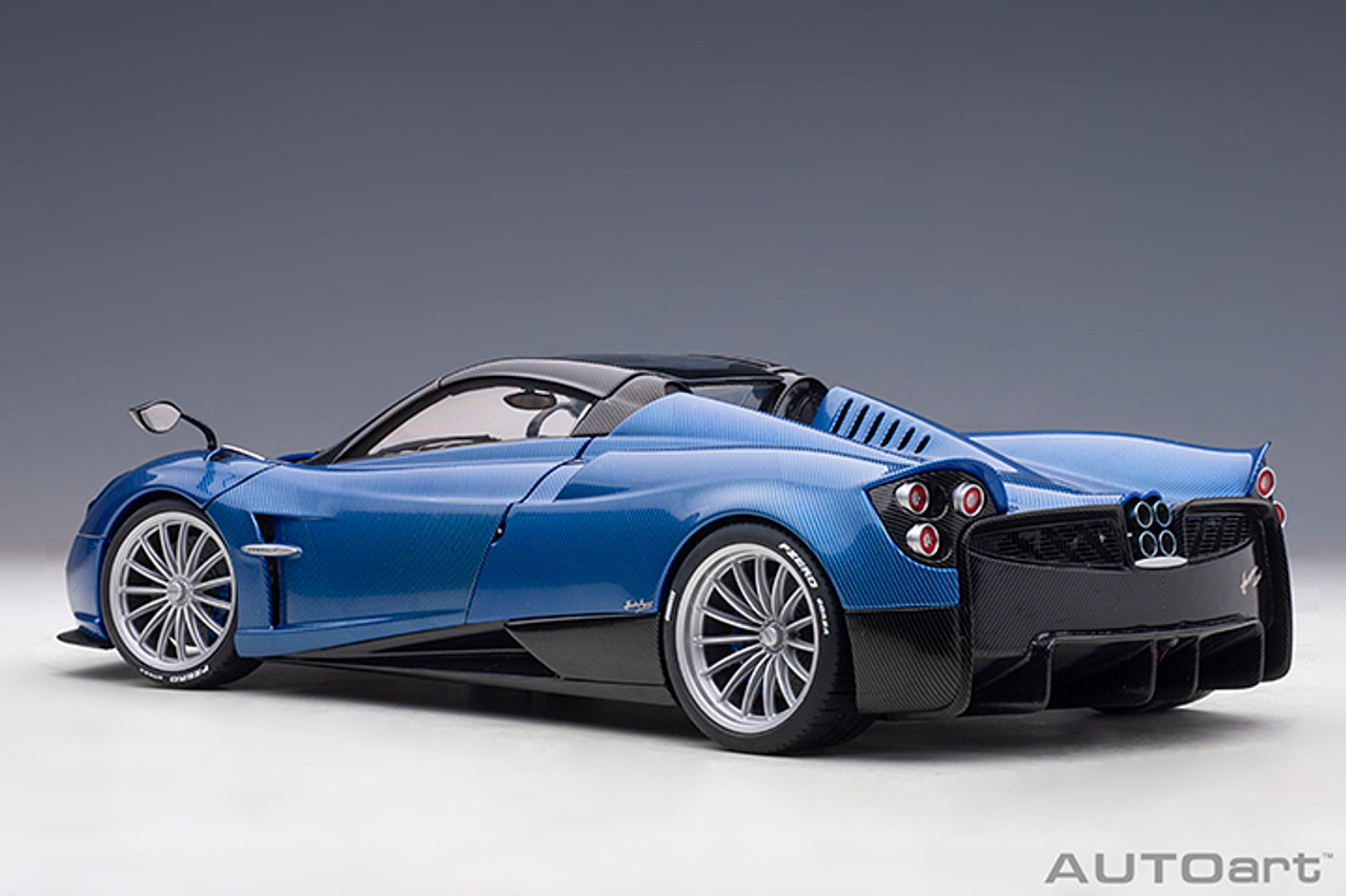 1/18 AUTOart Pagani Huayra Roadster (Blue Tricolore Carbon Fiber) Car Model