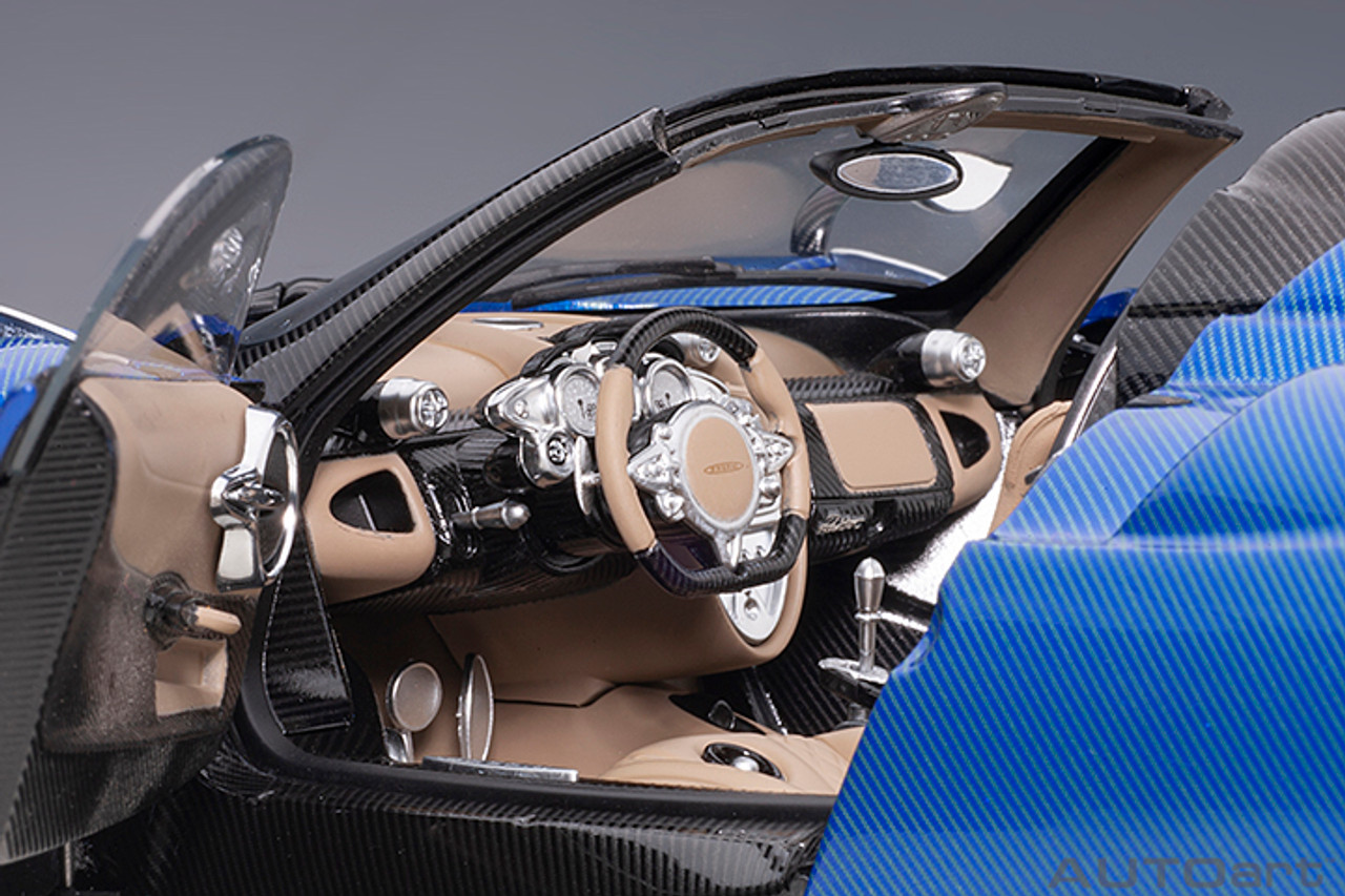 1/18 AUTOart Pagani Huayra Roadster (Blue Tricolore Carbon Fiber) Car Model