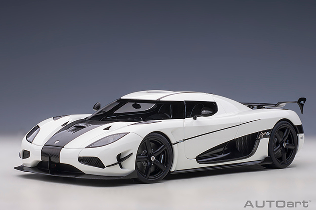 1/18 AUTOart Koenigsegg Agera RS (White and Carbon Fiber) Car Model