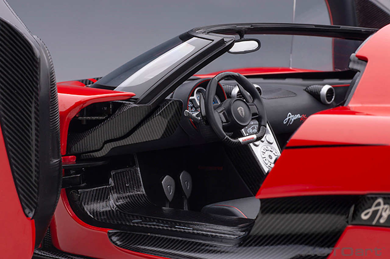 1/18 AUTOart Koenigsegg Agera RS (Chilli Red and Carbon Black) Car