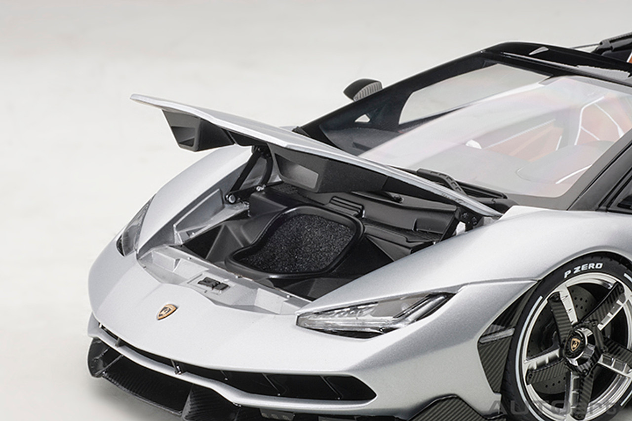 1/18 AUTOart Lamborghini Centenario Roadster (Argento