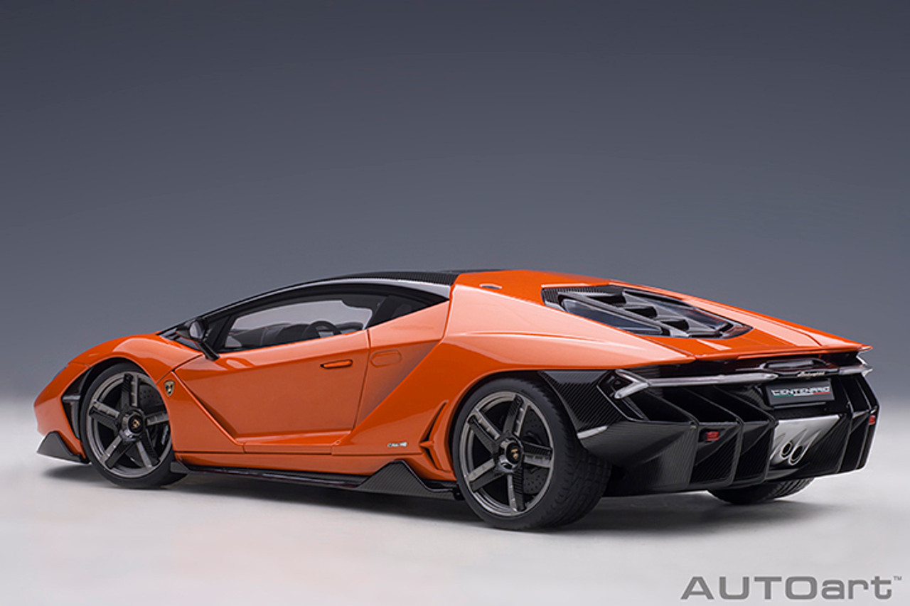 1/18 AUTOart Lamborghini Centenario (Arancio Argos Pearl