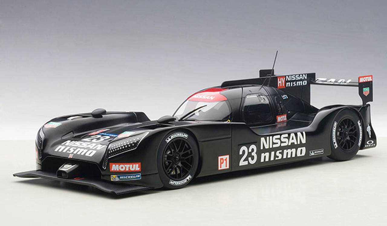 1/18 AUTOart 2015 Nissan GT-R GTR LM Nismo Test Car Car Model