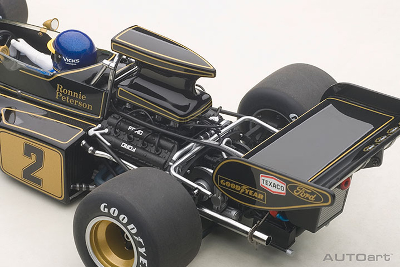 1/18 AUTOart 1973 Lotus 72E Ronnie Peterson #2 Car Model with Driver Figure in Cockpit