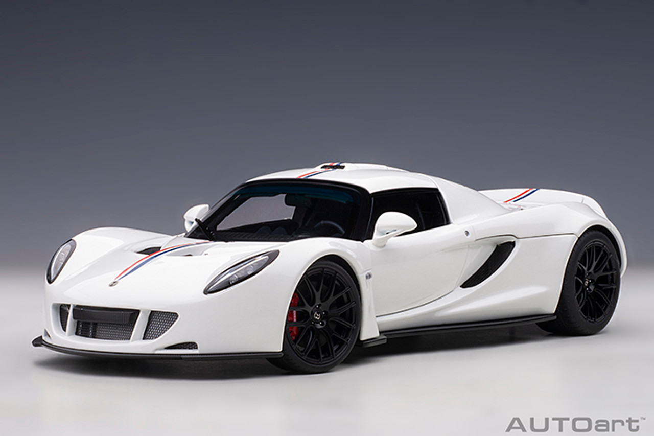 1/18 AUTOart Hennessey Venom GT Spyder World Fastest Edition (White) Car  Model