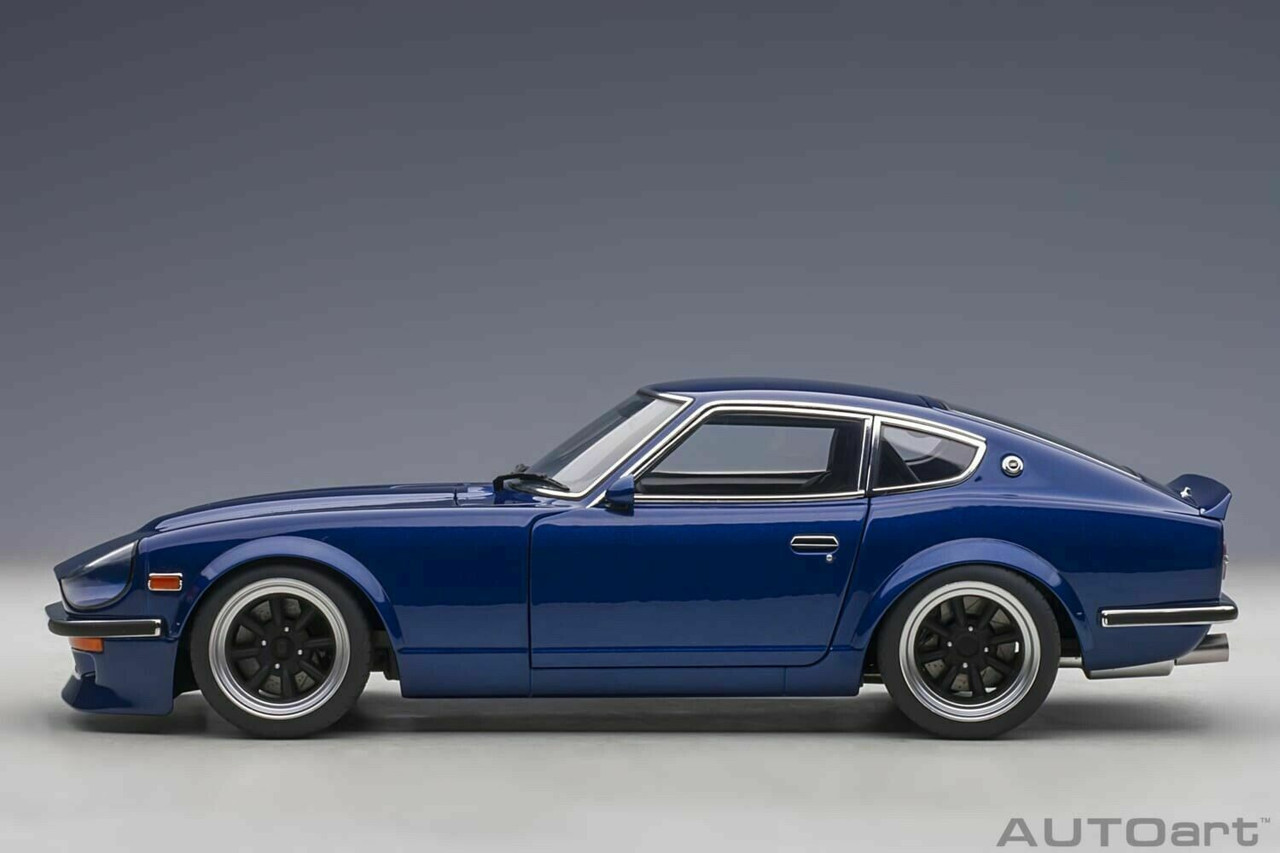 1/18 Nissan Fairlady Z (S30) Light Blue - ミニカー