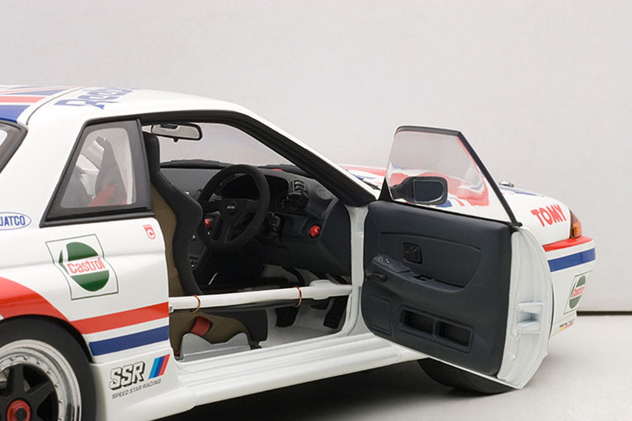 1/18 AUTOart Nissan Skyline GT-R GTR R32 GROUP A 1990 REEBOK #1 Car Model