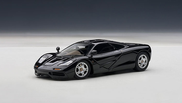 1/43 AUTOart McLaren F1 (Jet Black Metallic) Diecast Car Model