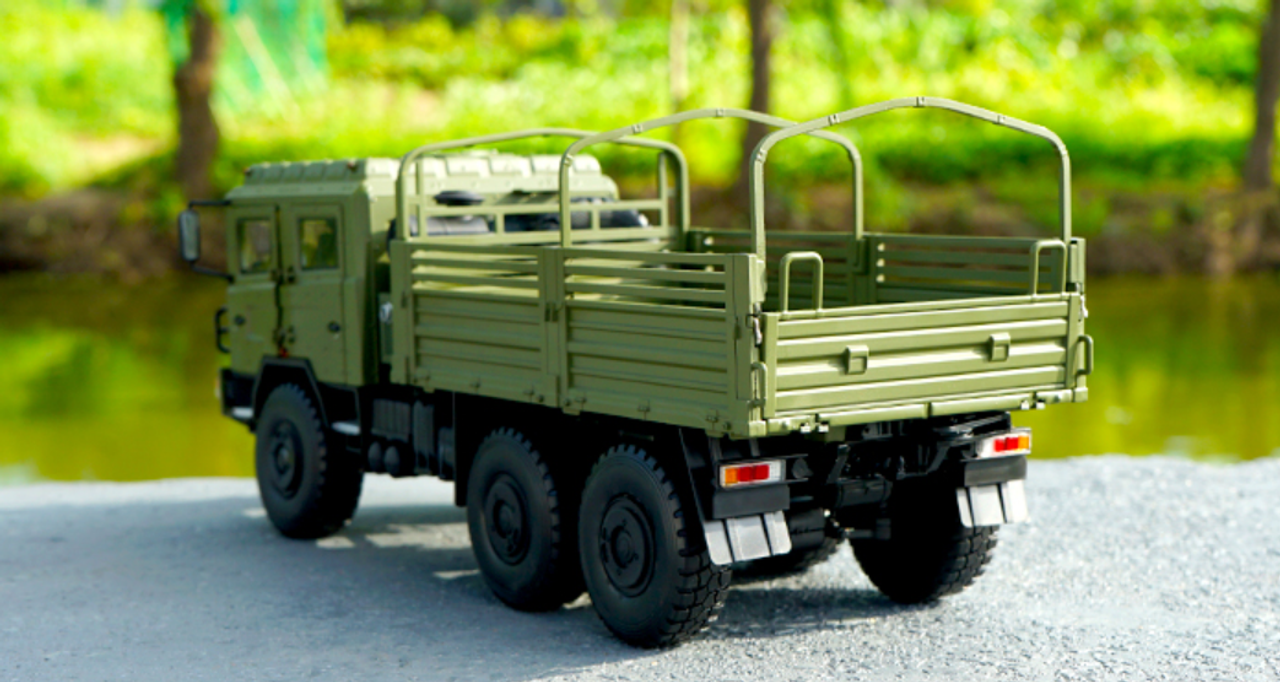 1/24 Dealer Edition SX2150 X3000 Heavy Duty Truck