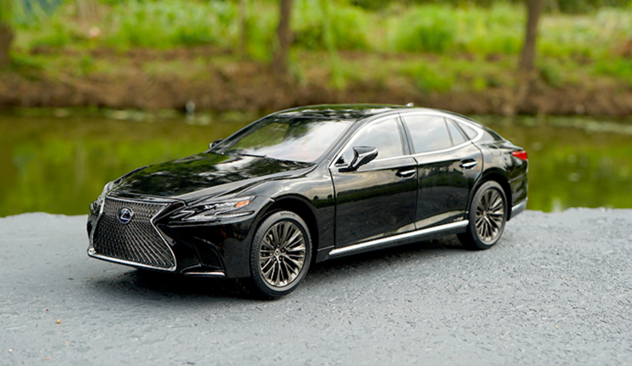 1/18 Dealer Edition Lexus LS LS500 LS500h (Black) Diecast Car Model