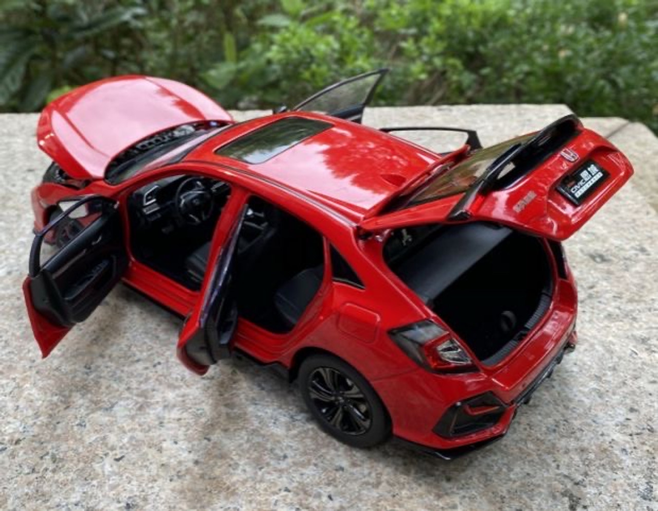 1/18 Dealer Edition 2020 Honda Civic Hatchback (Red) Diecast Car Model