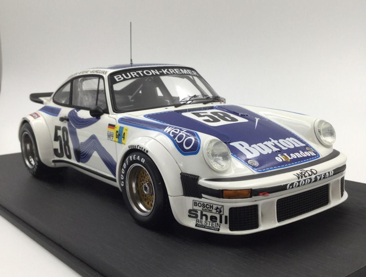 MINICHAMPS 1/64 PORSCHE 934