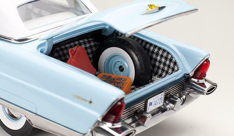 1/18 Sunstar 1956 Lincoln Premiere Closed Convertible (Fairmont