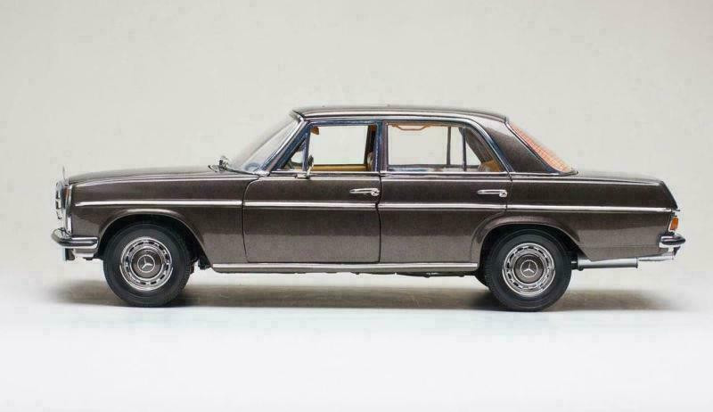 1/18 Sunstar Premiere Collection 1968 Mercedes-Benz Mercedes 280C