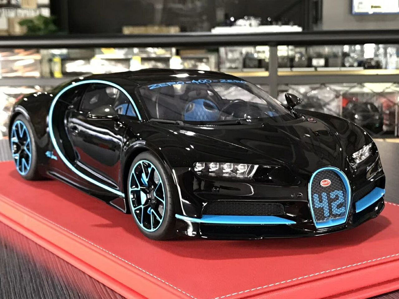 1/12 Kyosho Bugatti Chiron Resin Model (Black / Blue) Limited 350