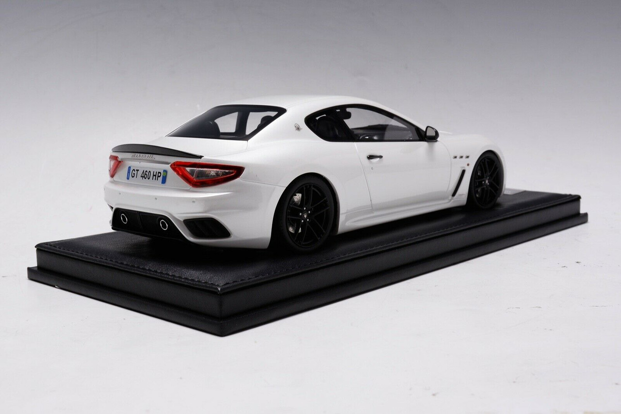 1/18 Motorhelix Maserati GT GranTurismo MC (Pearl White) Resin Car