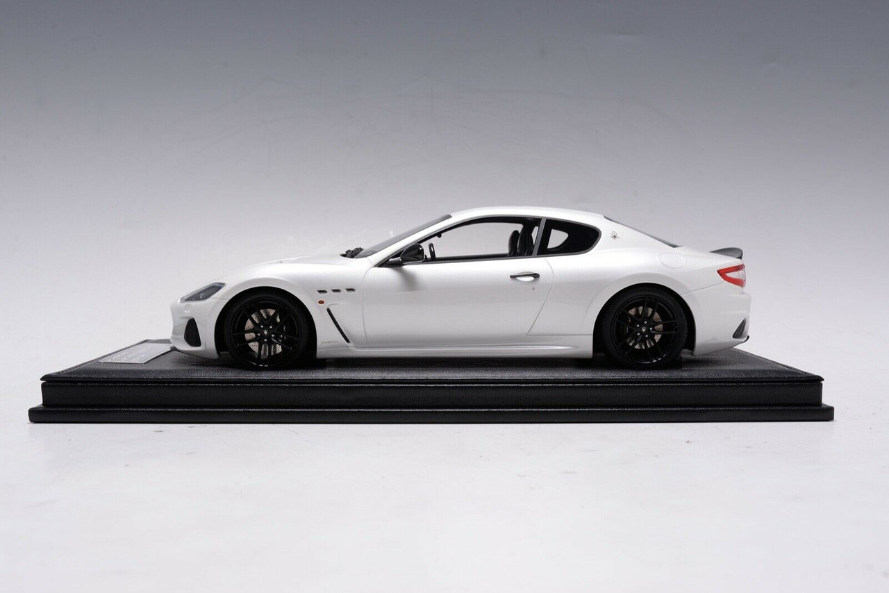 1/18 Motorhelix Maserati GT GranTurismo MC (Pearl White) Resin Car