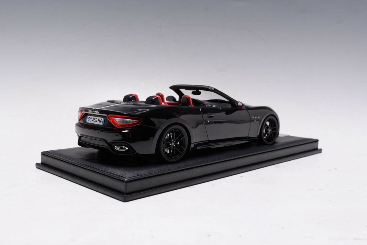 1/18 Motorhelix Maserati GC Grancabrio Sport (Gloss Black with Italian Flag Stripe) Resin Car Model Limited 50 Pieces