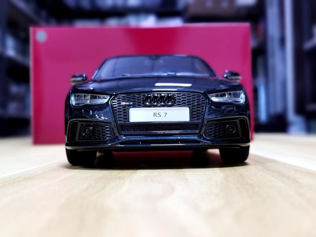  1/18 Kengfai 2013-2019 Audi RS7 4.0T Sportback (Black) Diecast Car Model