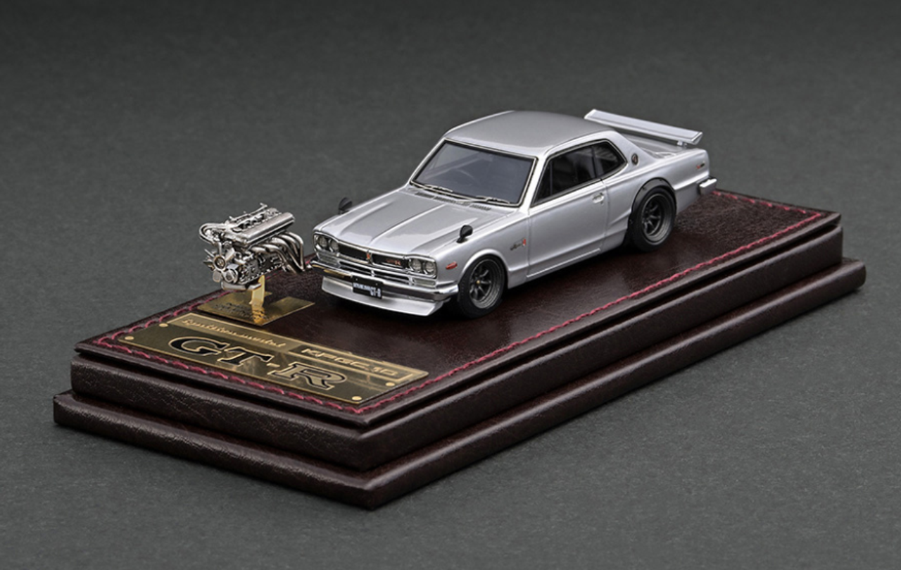 1/64 Ignition Model Nissan Skyline 2000 GT-R (KPGC10) Silver with engine
