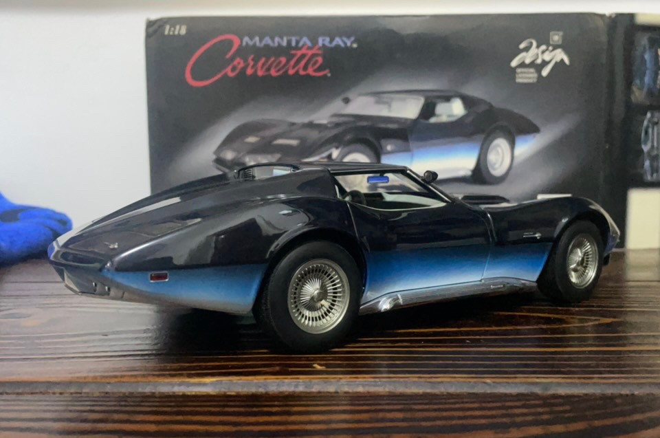 1⁄18 AUTOart コルベット - MANTA Chevrolet Corvette RAY'68 0