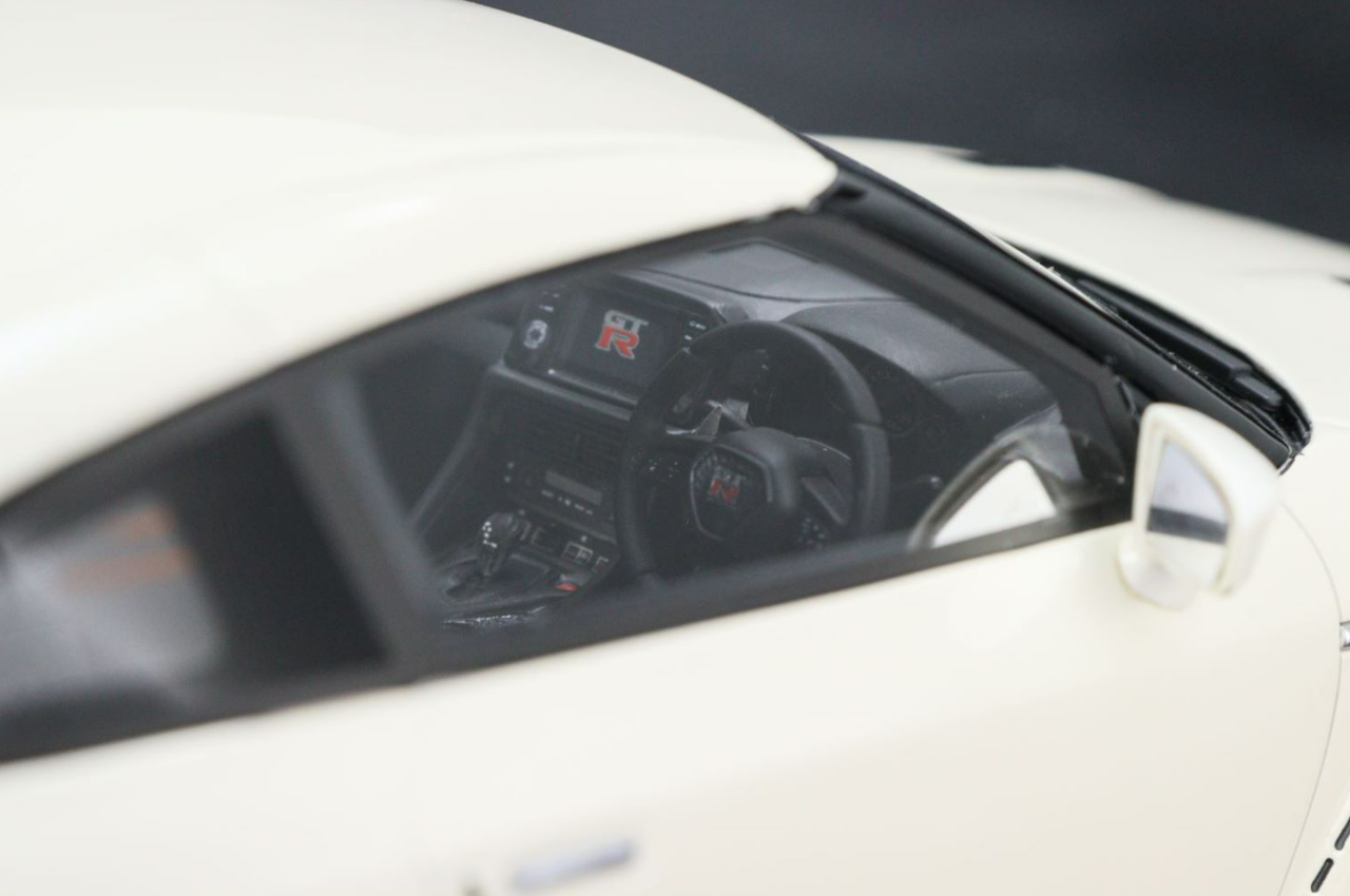 1/18 Kyosho 2020 Nissan Skyline GT-R GTR R35 (White) Resin Car Model