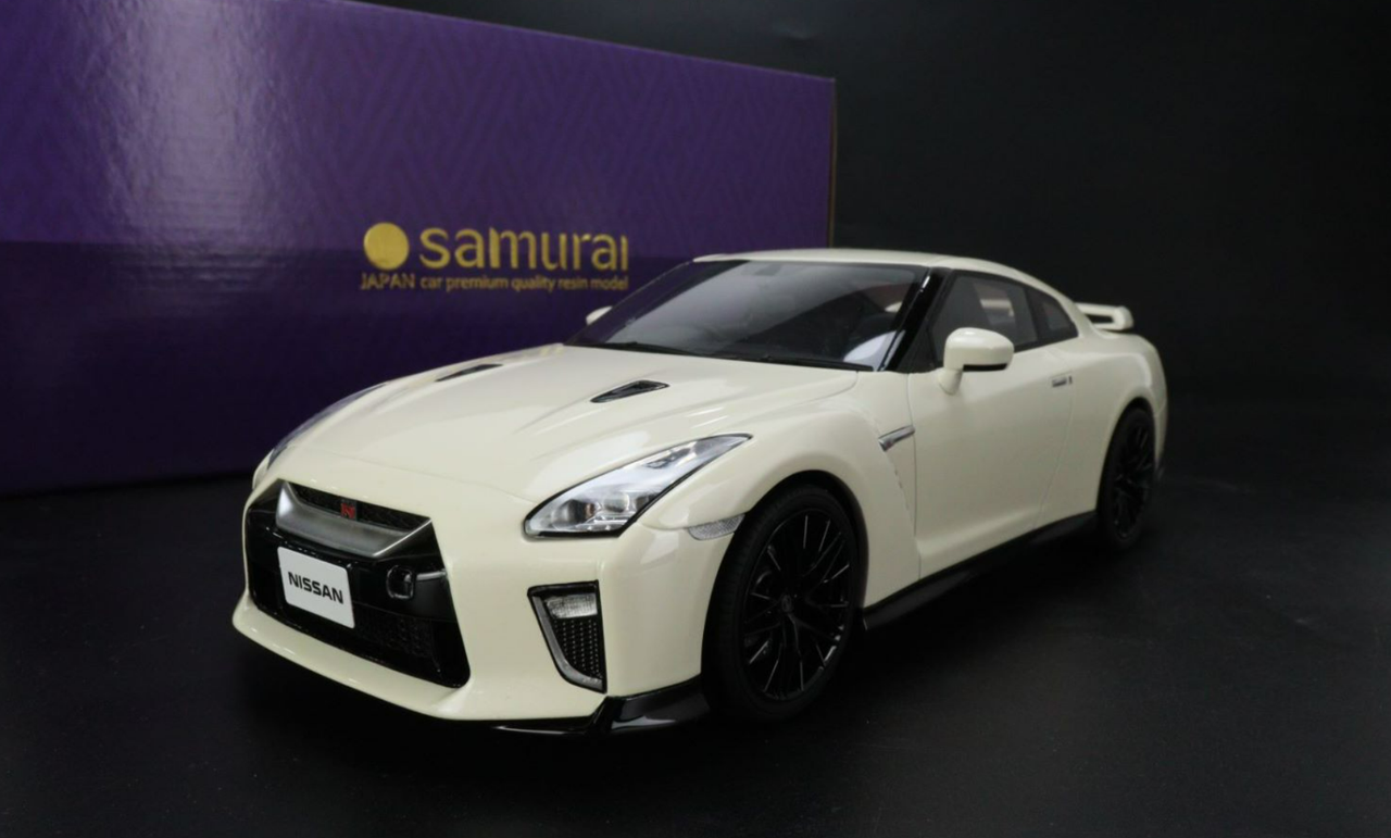 1/18 Kyosho 2020 Nissan Skyline GT-R GTR R35 (White) Resin Car Model