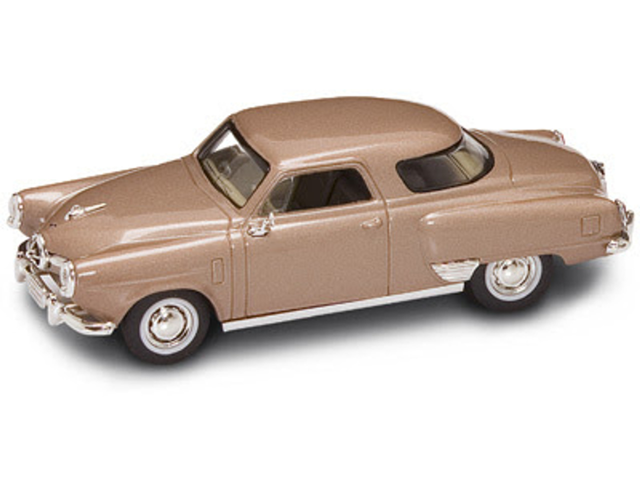 1/43 Road Signature 1950 Studebaker Champion (Tan) Diecast Car Model