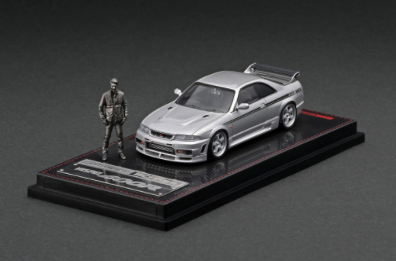 1/64 Ignition Model Nismo R33 GT-R 400R SilverWith Mr. Matsuda Silver Diecast Car Model