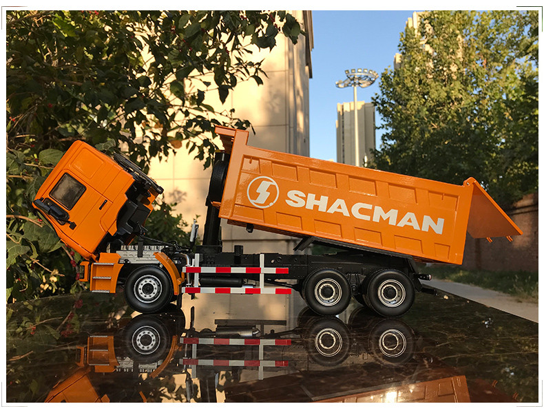 Dealer Edition 1/24 SHACMAN F3000 Dump Truck (Yellow